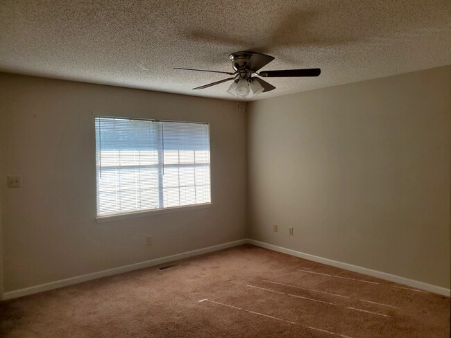 Photo - 4465 Ellis Cir NW Unit # 6