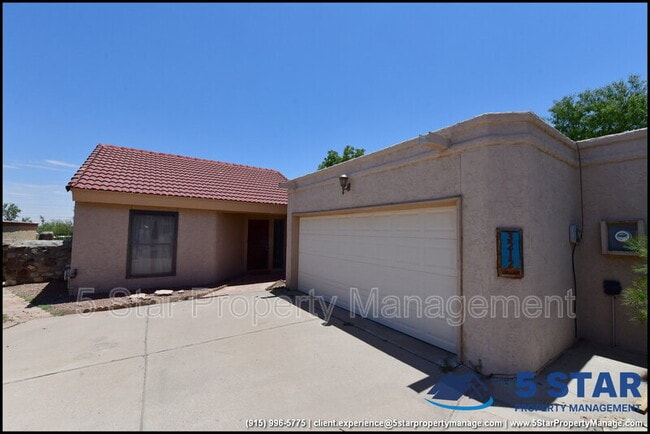 Photo - 3212 Canyon Point Ln