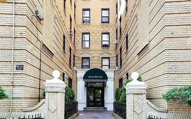 1 bedroom in SUNNYSIDE NY 11104 - 1 bedroom in SUNNYSIDE NY 11104 Condo Unit 2E