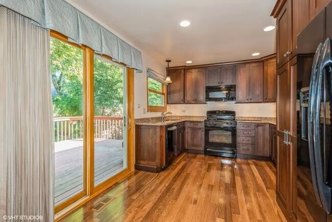Photo - 1121 Needham Rd
