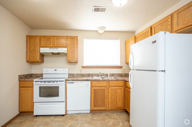 2BR, 1BA - 925 SF - The Ridge Apartments & Townhomes