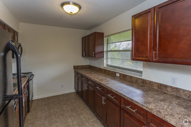 1BD, 1BA - 842 SF