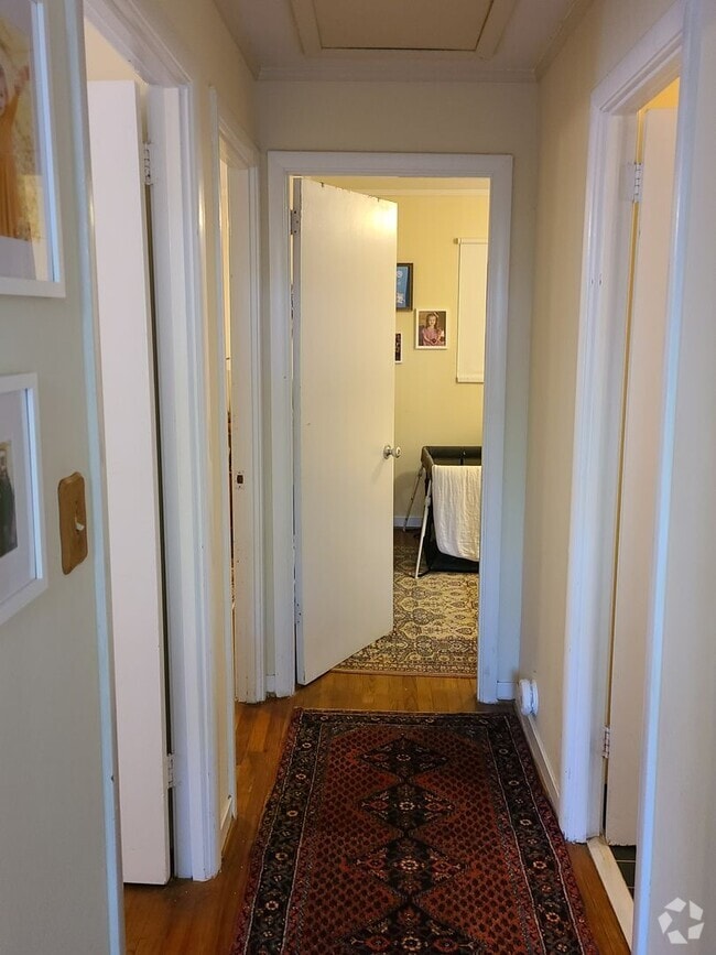 Building Photo - 708 Harper Ave Rental