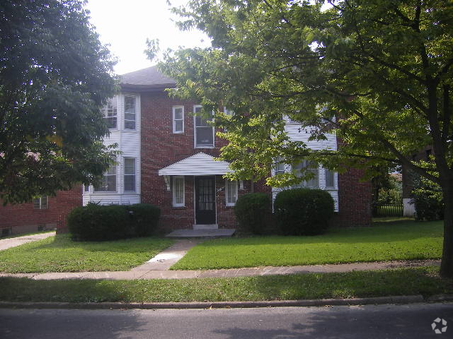 Building Photo - 6934 Raymond Ave Unit Up Rental