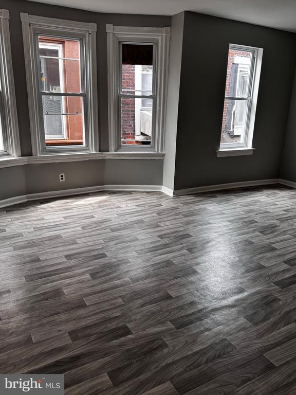 Photo - 5310 Market St