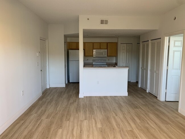 Photo - 3502 Windy Walk Way