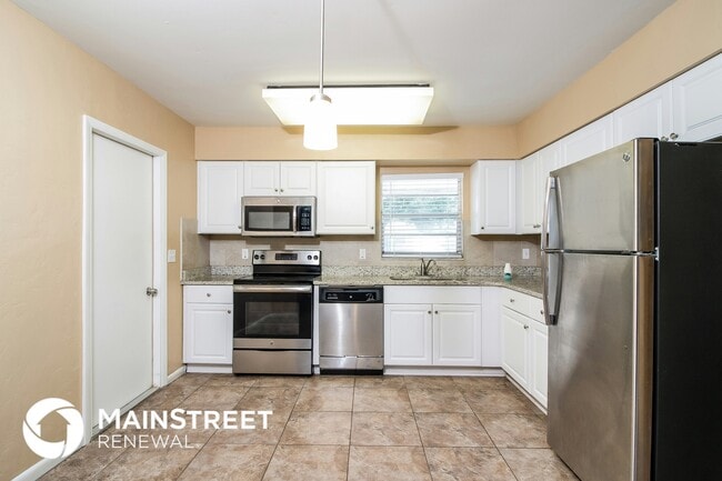 Photo - 515 65th Ave Dr W