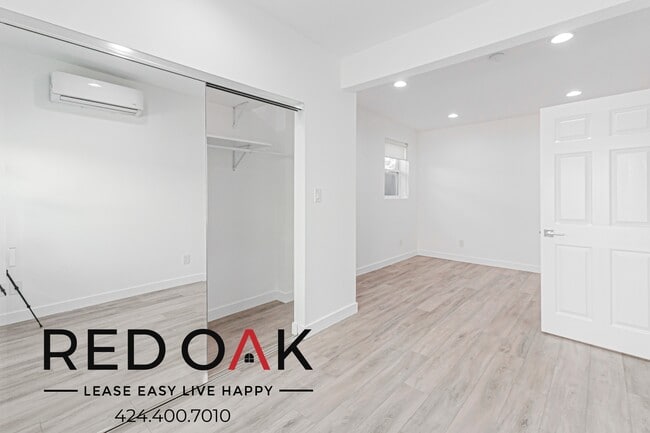 Photo - 608 W Hillcrest Blvd Unit 608 1/2