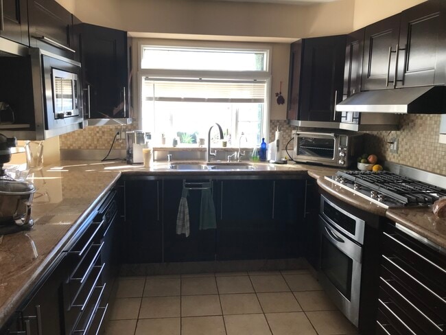 Photo - 4522 Saint Clair Ave