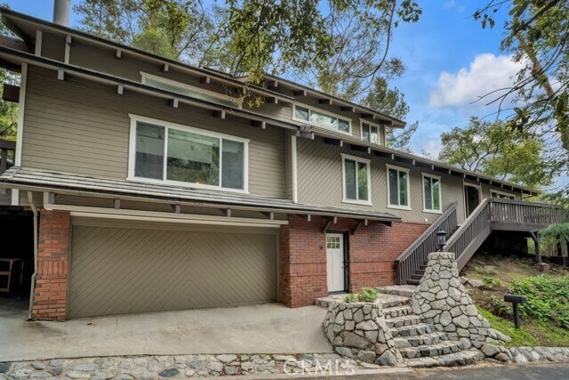 Photo - 850 Country Club Dr