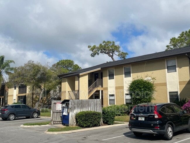 Building Photo - 10196 Sailwinds Blvd S Unit 104