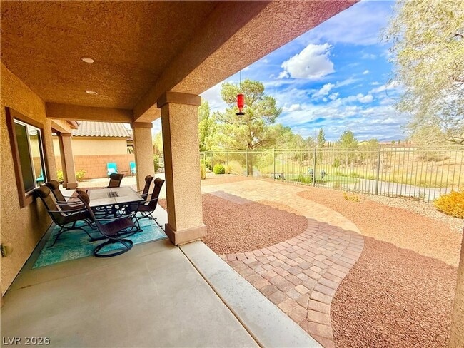 5310 San Palo Dr