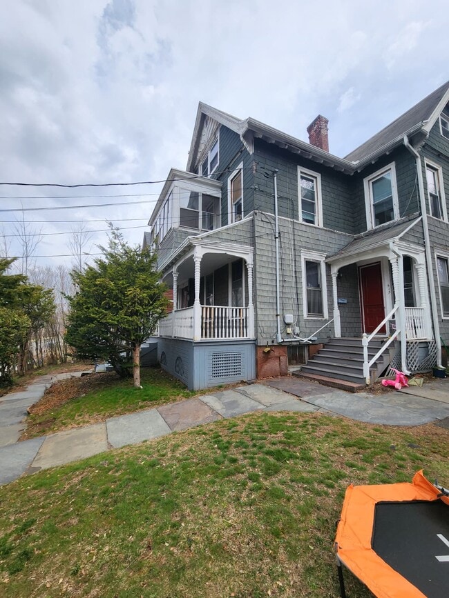 Building Photo - 515 Quinnipiac Ave Unit 2