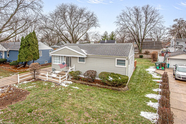 Photo - 6645 Riverside Dr