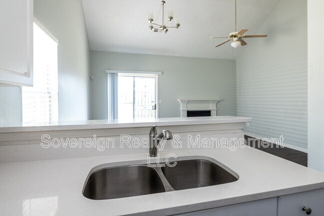 Photo - 3690 Manor Ct SW