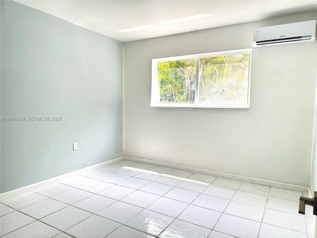 Photo - 6310 SW 79th St Unidad 2