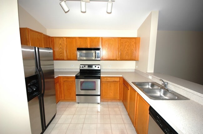 Photo - 2327 Silverstone Dr Unit 2327