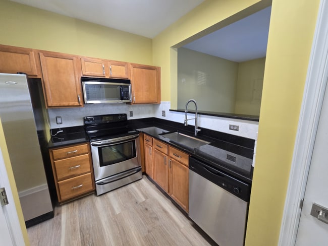 Photo - 4612 Milfax Rd