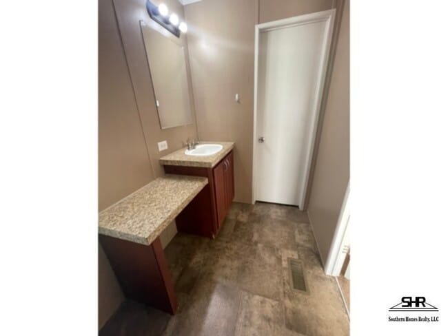 Photo - 9520 Bridlewood Rd