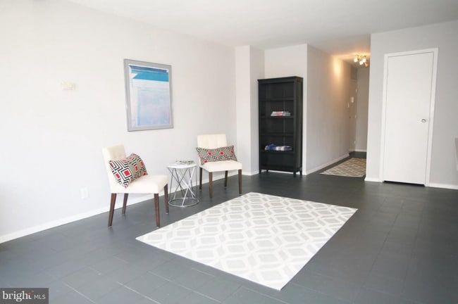 Photo - 2401 H St NW Unit 504