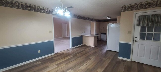 Photo - 3835 Cross Creek Trail