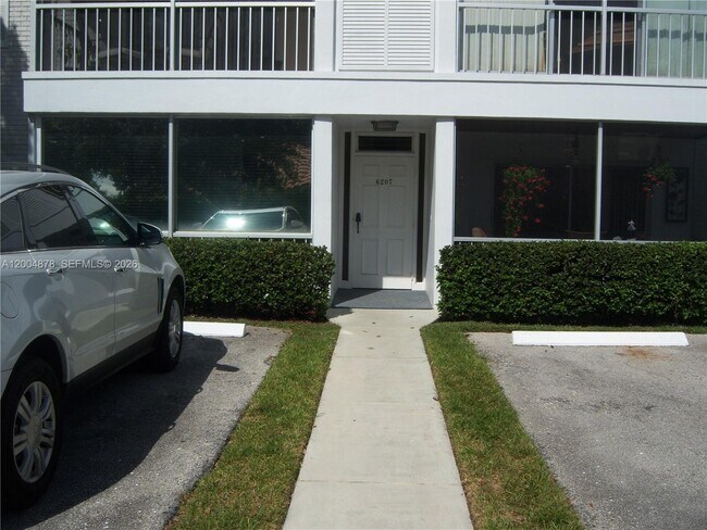 Photo - 6207 Bay Club Dr Unit 1