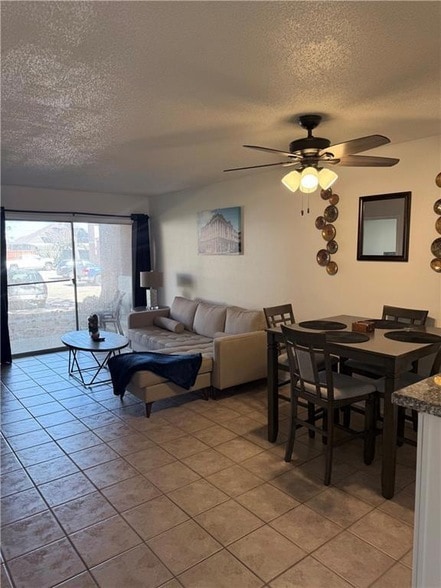 Photo - 2425 Oxford Pl Unit 132