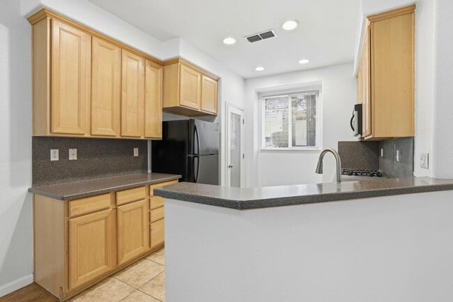 Photo - 11 Stony Hill Pl