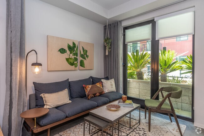 0BR, 0BA - 420SF