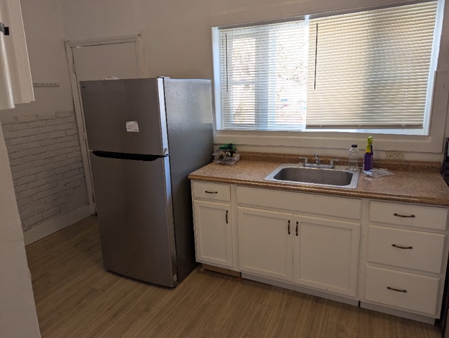 Photo - 1492 Princess Ave