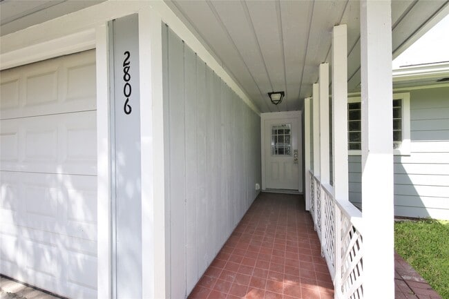 Photo - 2806 Bluebonnet St