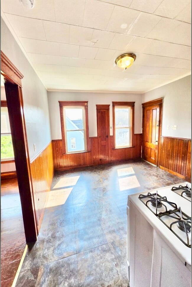 212 Welles St Unit 3