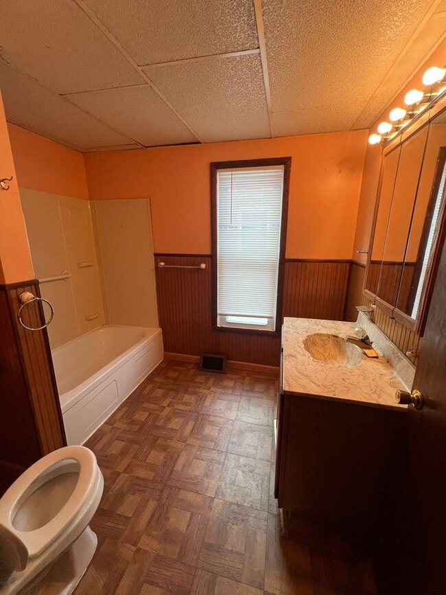 Photo - 32 5th Ave Unidad 32 5th Ave 1st Floor Gloversville NY 12078