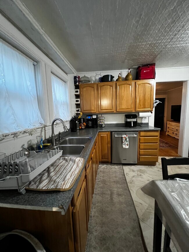 Photo - 73 Frye St Unit #1Apartment 1