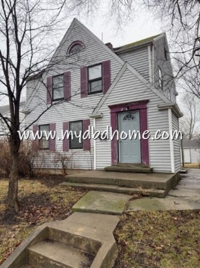 Building Photo - 3329 Robinwood Dr