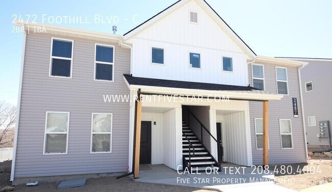 Building Photo - NEW 2023 CONSTRUCTION! Visit rentfivestar.... Unit C Rental