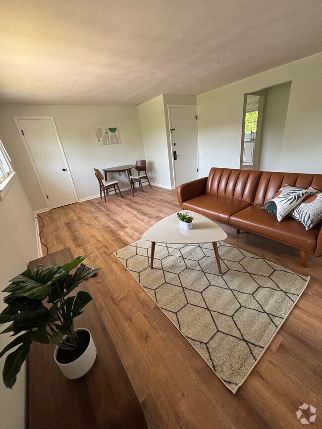 Building Photo - 1322 Westcott St Unit 1322 Rental