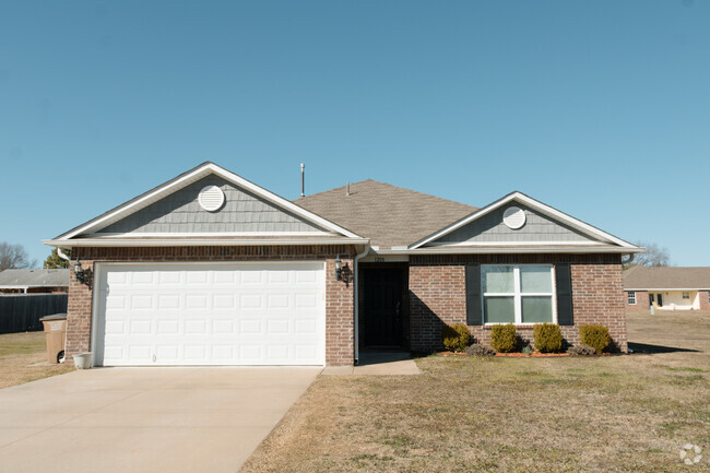 Building Photo - 1208 W Duncan Rd Rental