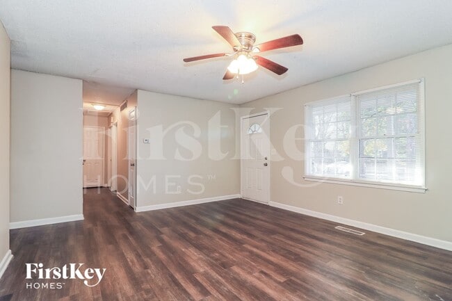 592 Valerie Cir