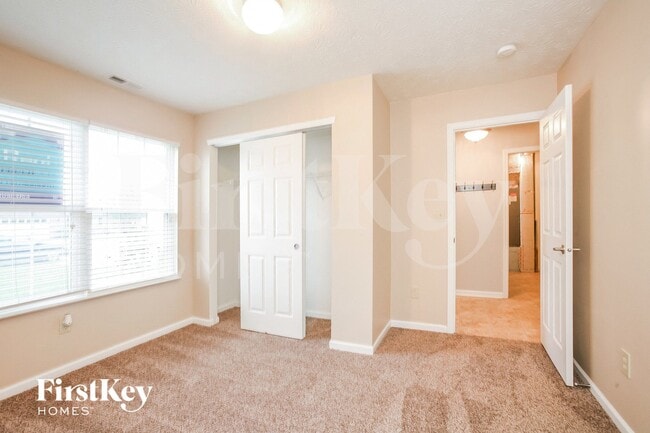 Photo - 8460 Templederry Dr