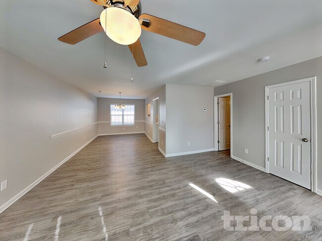 Photo - 1506 Kindred Cir NW