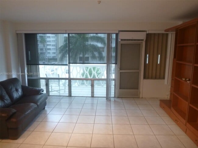 Photo - 1430 Brickell Bay Dr Unit 301