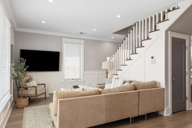 Photo - 4 Sanctuary Ct