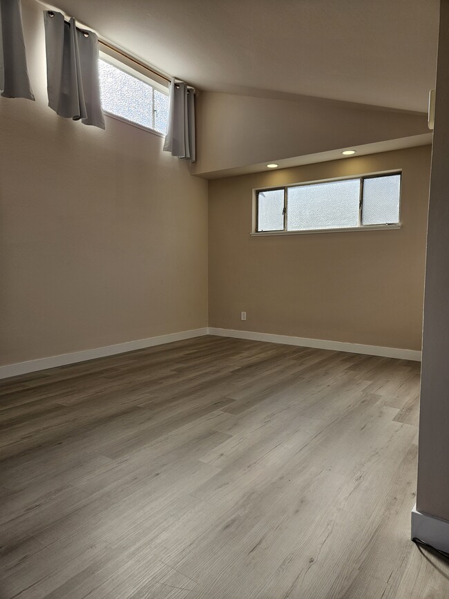 Photo - 1312 Solano Ave Unidad 1312