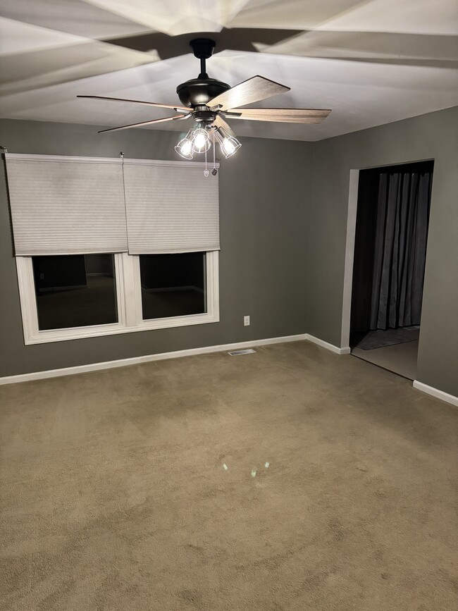 Photo - 15 S Yorktown Rd