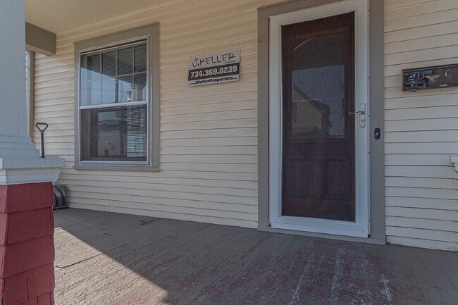 Photo - 124 Adams St