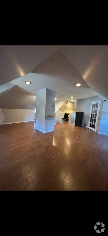 Building Photo - 167 S Main St Rental