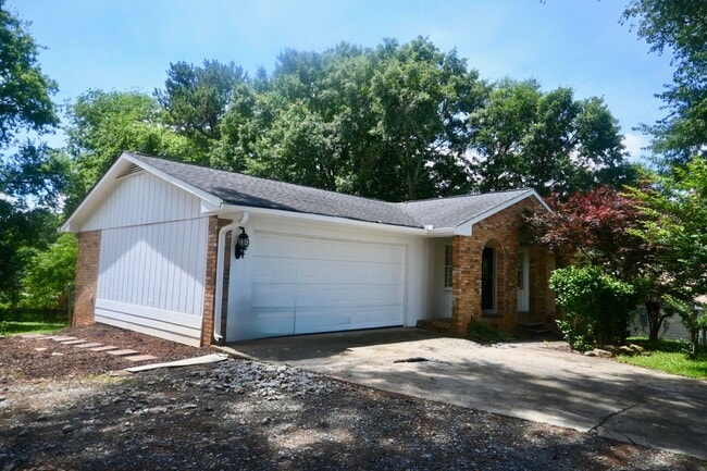 Photo - 4624 Burns Rd NW