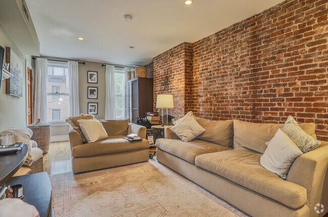 Building Photo - 341 Park Ave Unit 2 Rental
