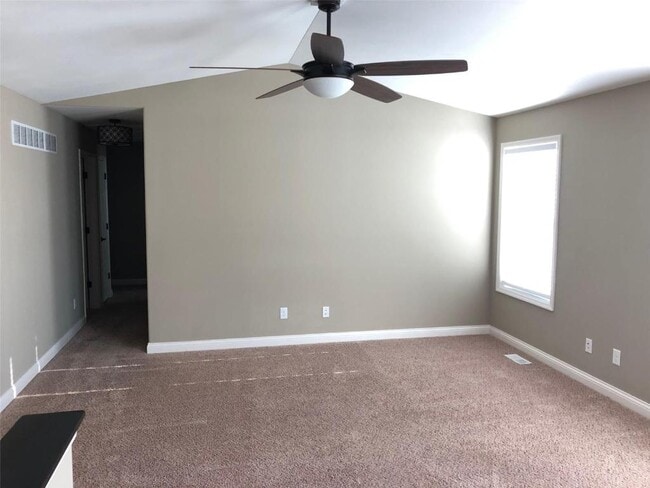 Photo - 480 Honeysuckle Creek Dr